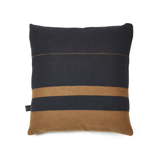 Oscar Black Stripe Kissenbezug 63x63 